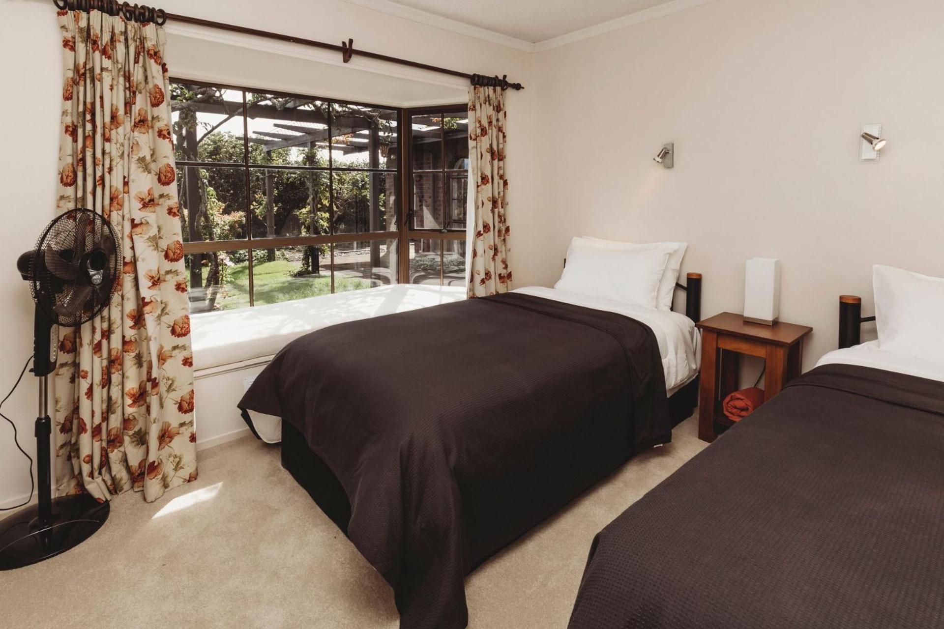 Family Fun Swimming Pool Spa Pool New Plymouth Extérieur photo